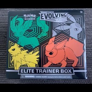 Pokémon Evolving Skies - Elite Trainer Box “NEW”